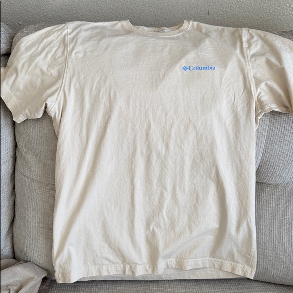 3 bundle Columbia Graphic T-Shirt - Picture 5 of 7